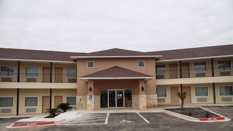 Hotel Cotulla Buitenkant foto